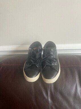 GUESS  WOMEN (GIRLS) SNEAKERS